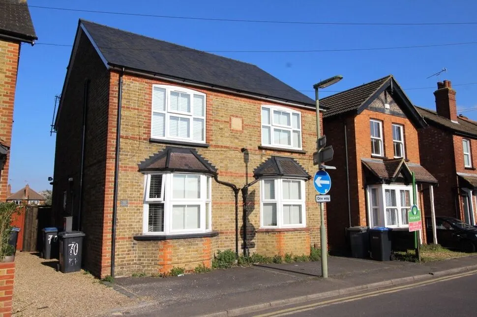 5 bed house for sale, Hummer Road, Egham, TW20