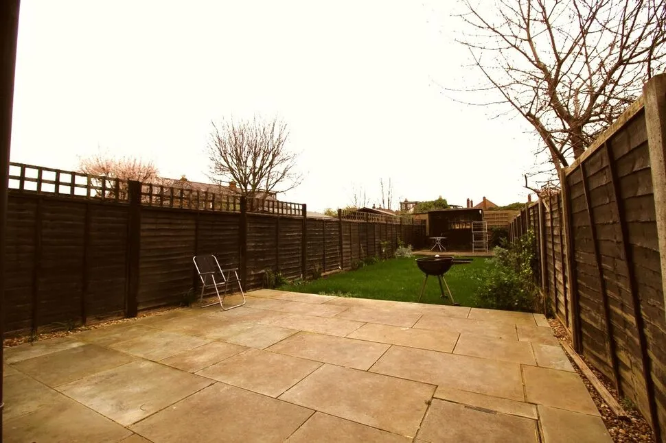 Hummer Road, Egham, TW20, photo 10