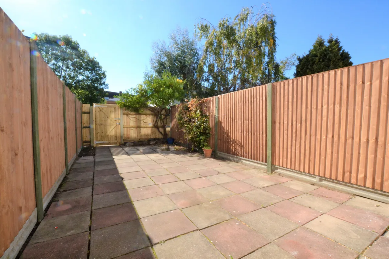 North Place, Teddington, TW11, photo 4
