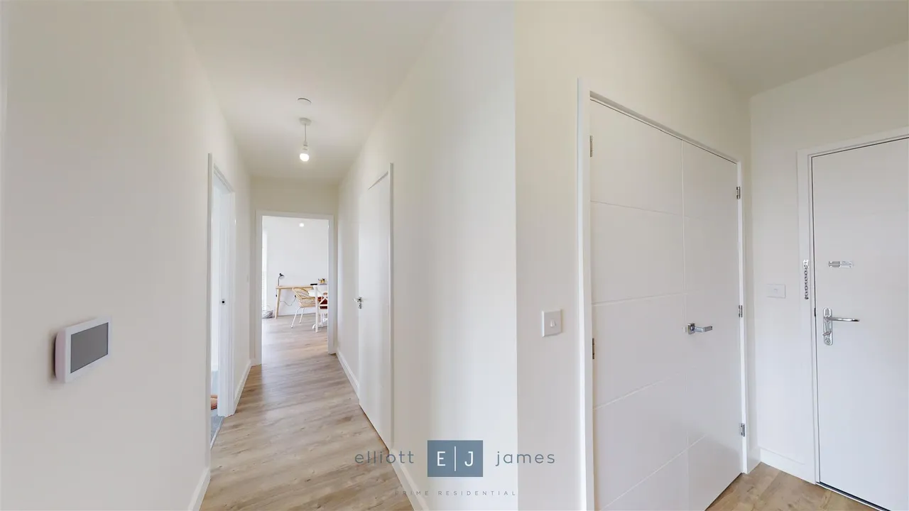 Epping Gate, Borders Lane, Loughton, photo 8