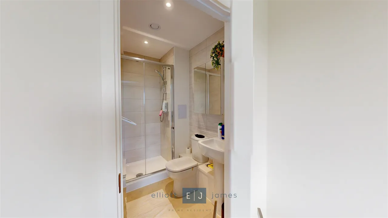 Epping Gate, Borders Lane, Loughton, photo 9