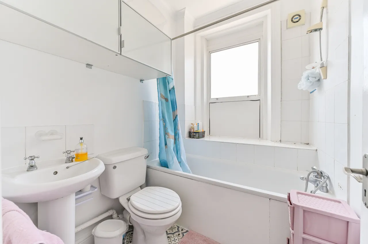 Flat E, 51-53 Anerley Road, London, photo 6
