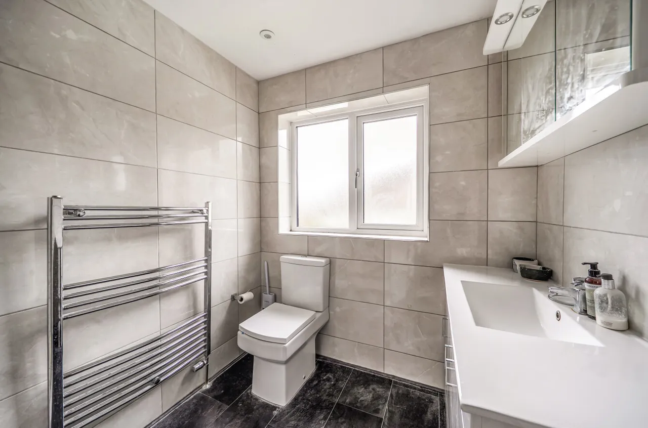 Hutton Road, Ash Vale, Surrey, GU12 5EY, photo 19