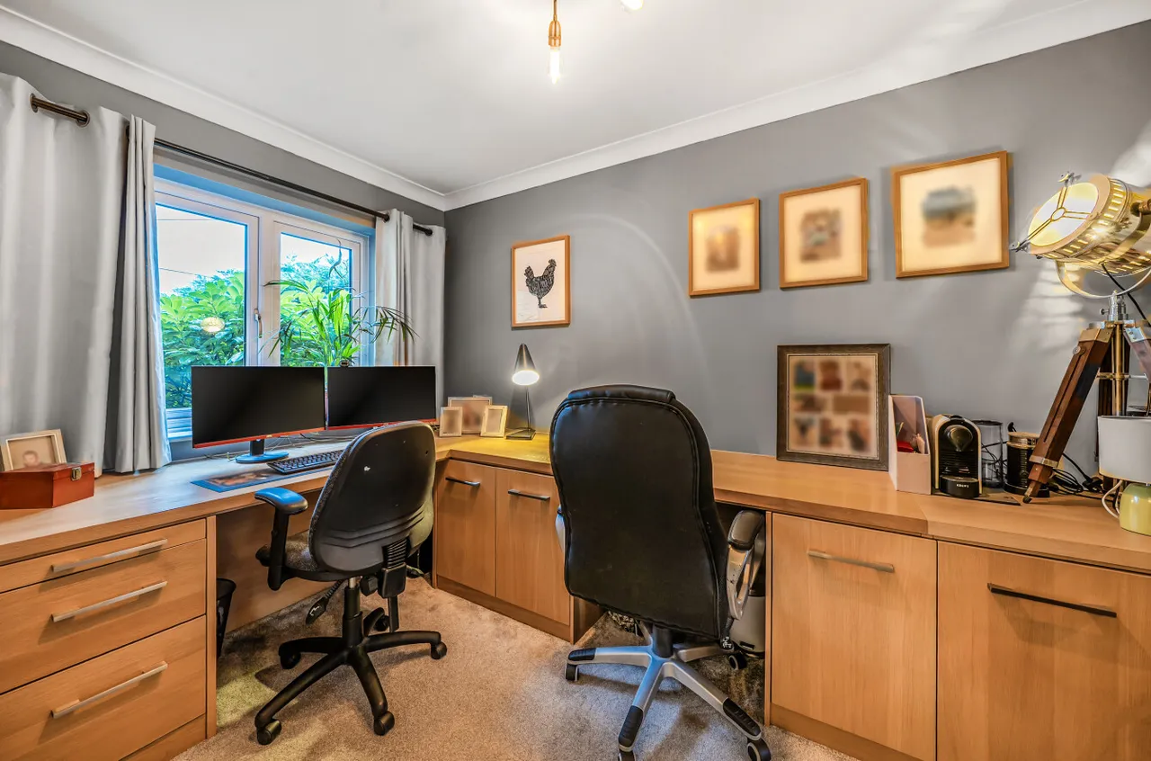 Hutton Road, Ash Vale, Surrey, GU12 5EY, photo 14