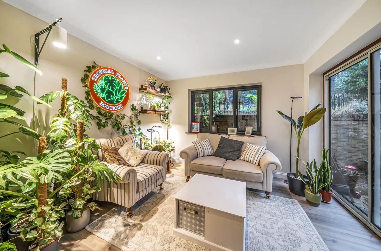 Hutton Road, Ash Vale, Surrey, GU12 5EY, photo 4
