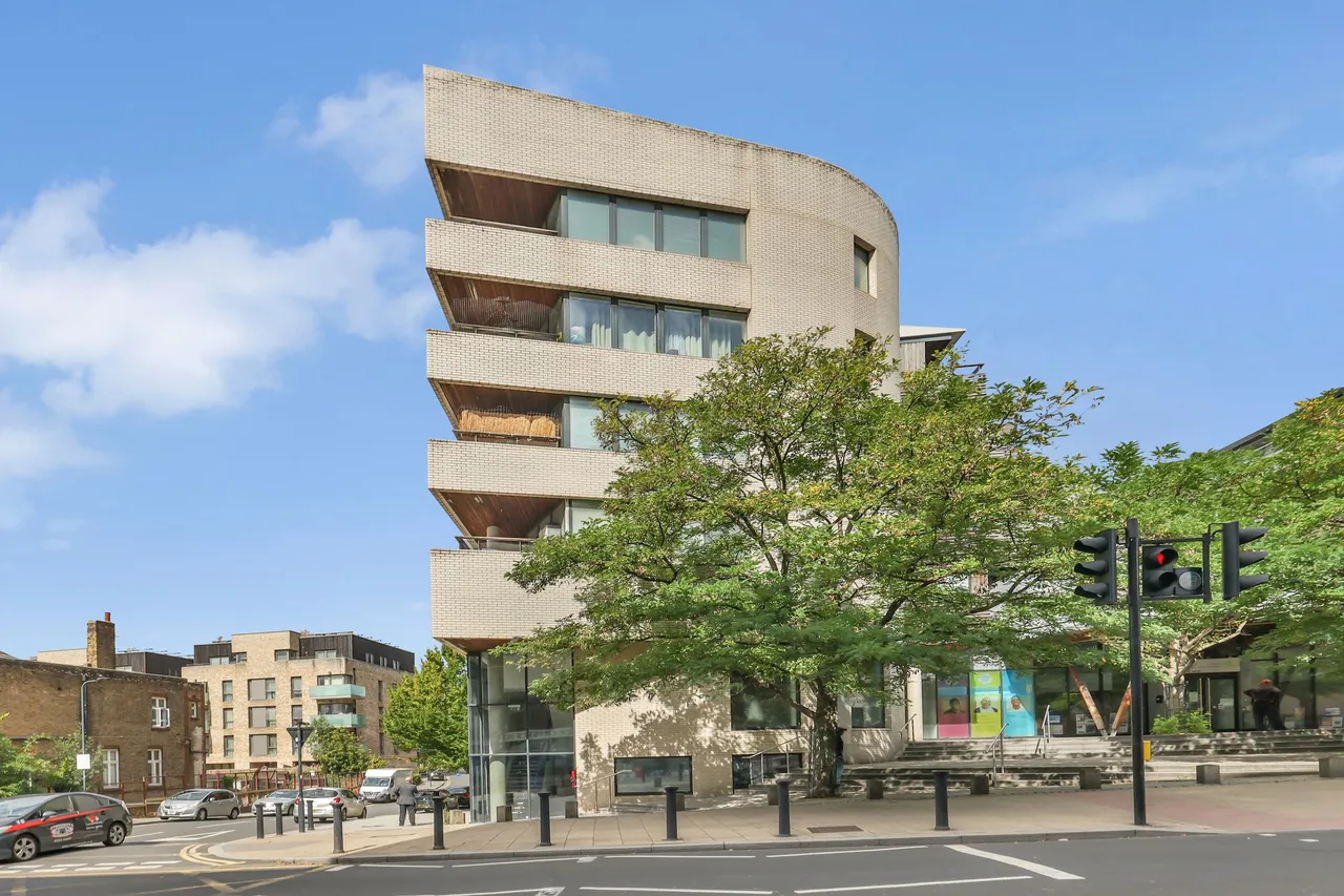 Hillside, London, NW10, photo 4