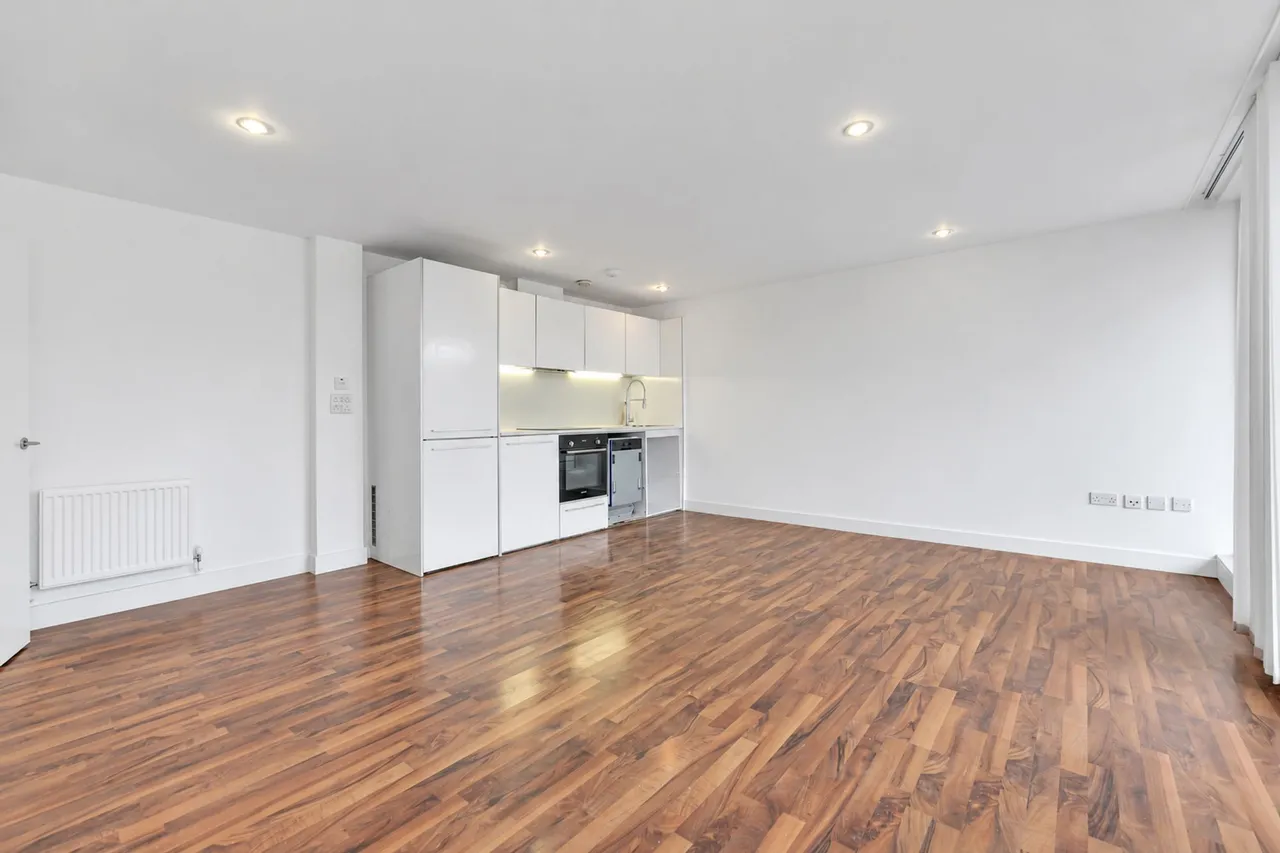 Hillside, London, NW10, photo 9