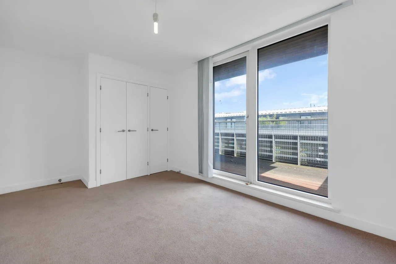 Hillside, London, NW10, photo 8