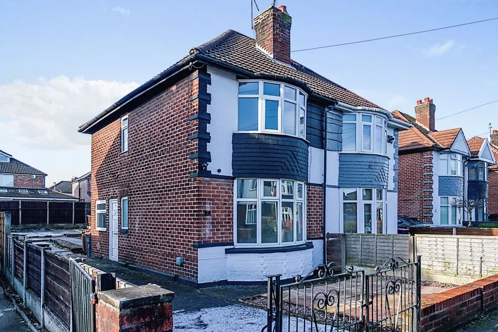 2 bed house to rent — The Mead, Salford, Greater Manchester, M5