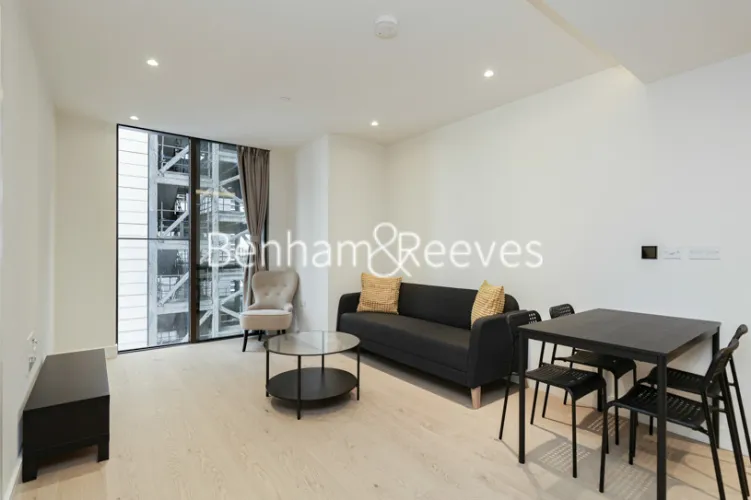 2 bed flat to rent, Marsh Wall, Canary Wharf, E14