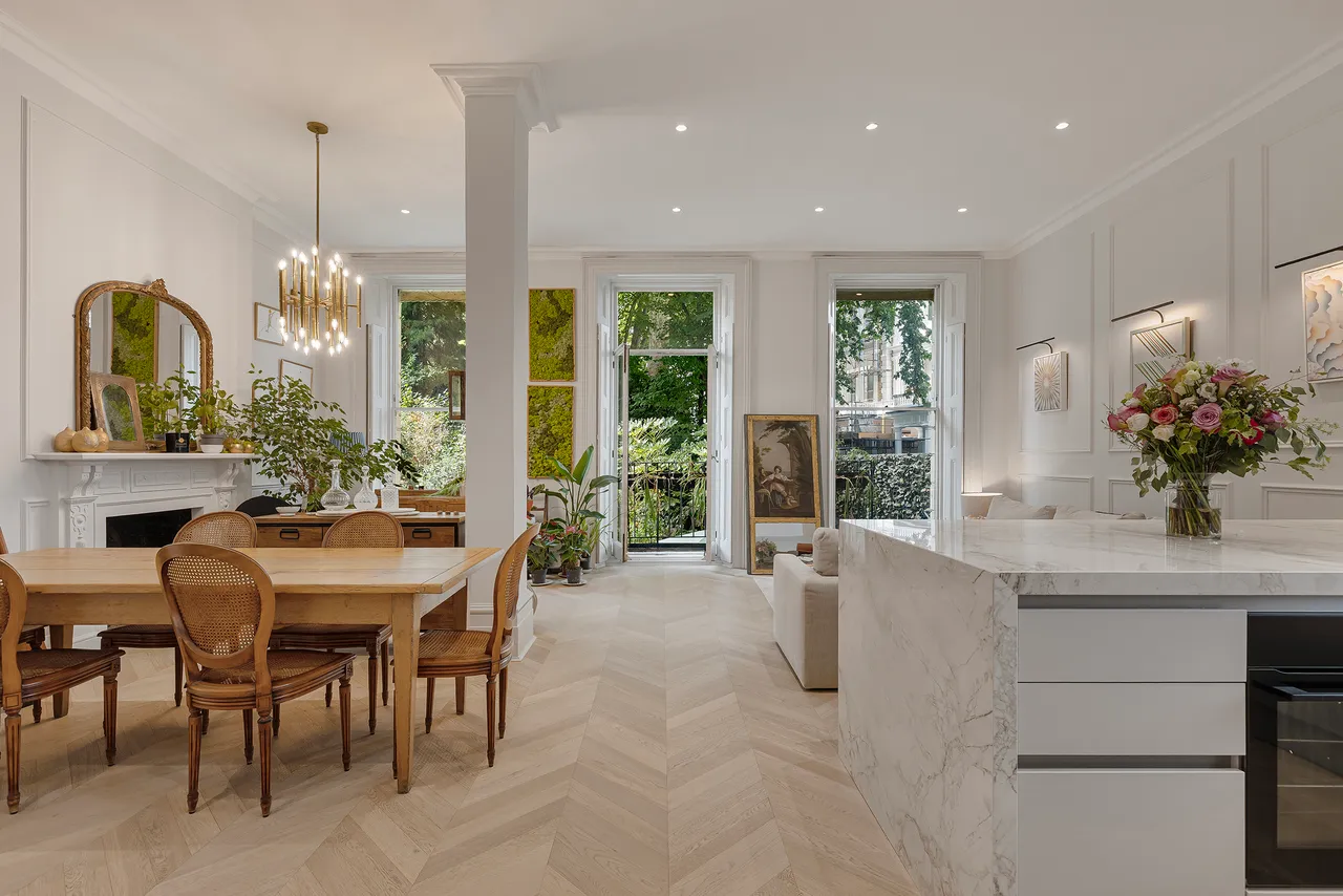3 bed flat for sale — Collingham Road, South Kensington, London