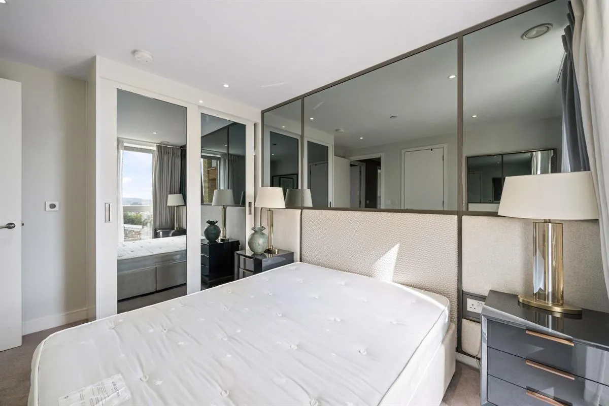 Flat , Heritage Tower, East Ferry Road, London, photo 6
