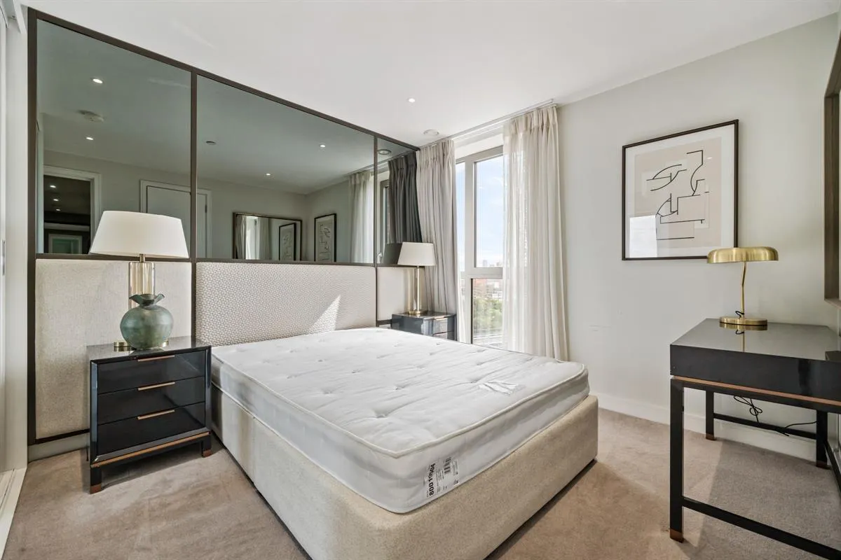 Flat , Heritage Tower, East Ferry Road, London, photo 5