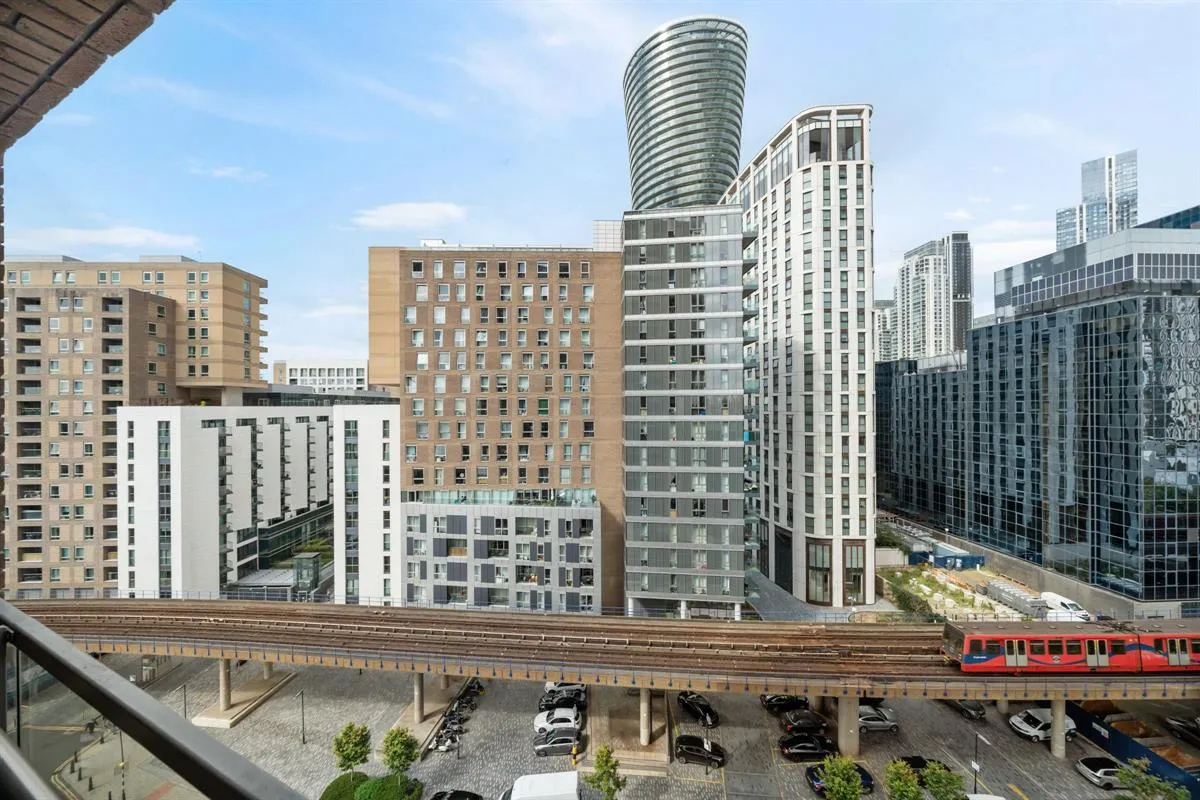 Flat , Heritage Tower, East Ferry Road, London, photo 12
