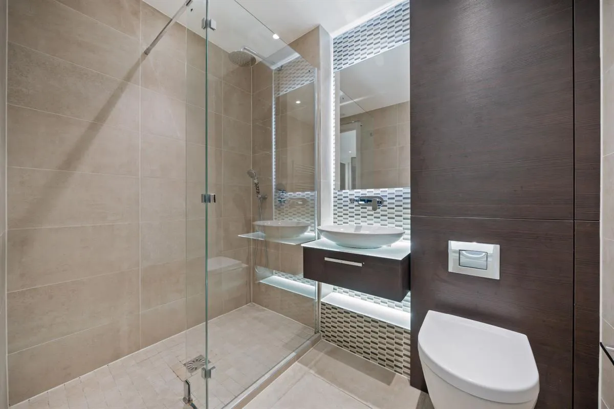 Flat , Heritage Tower, East Ferry Road, London, photo 7