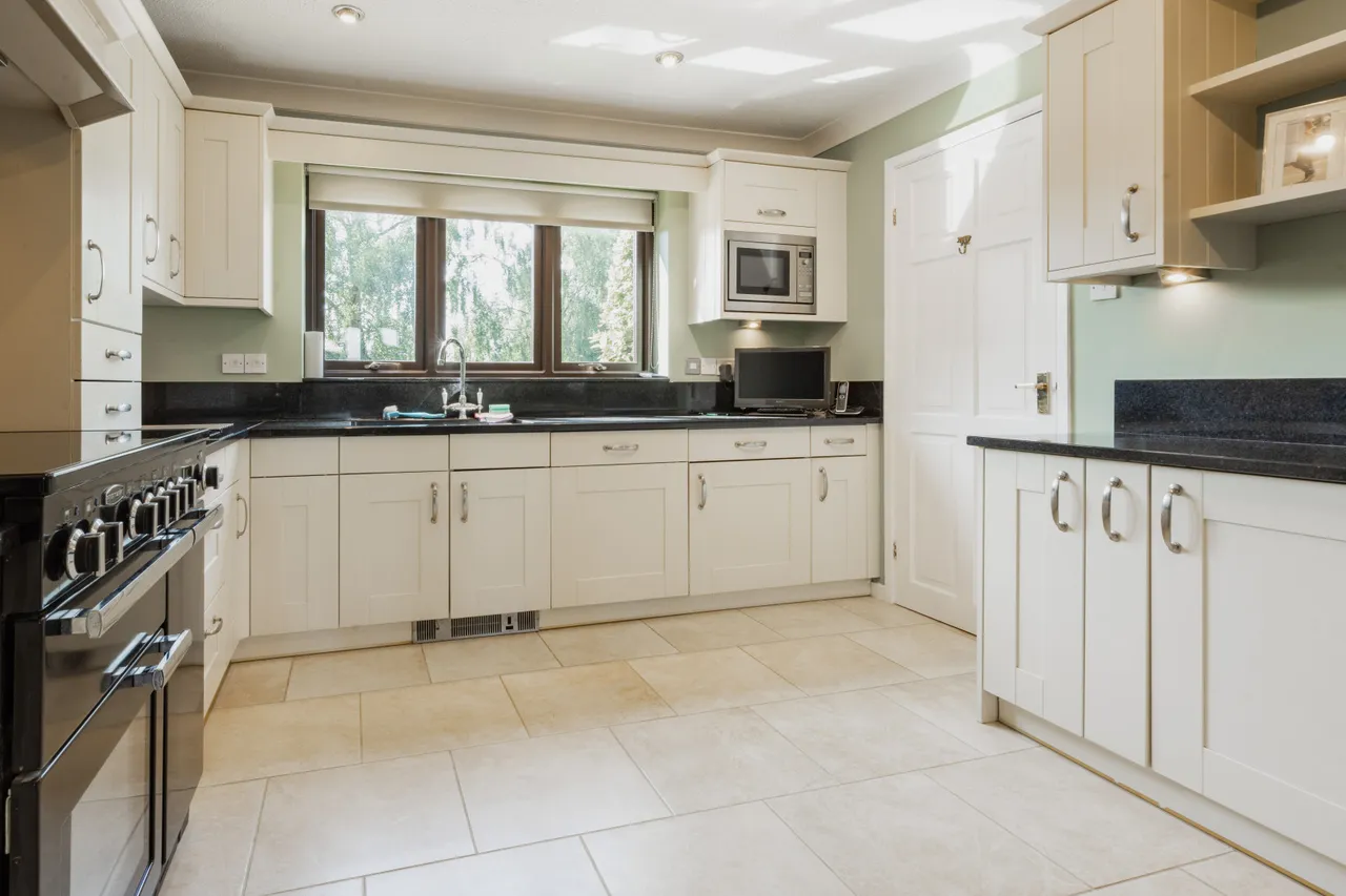 Mattishall Road, East Tuddenham, NR20, photo 4