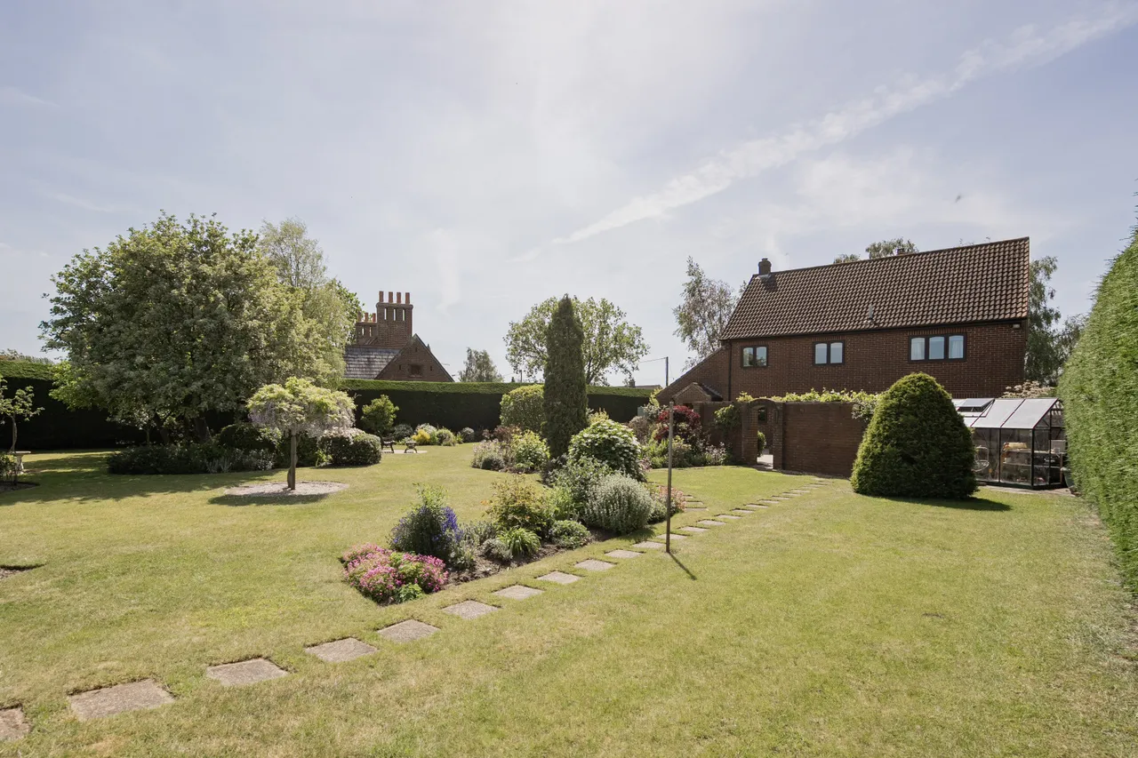 Mattishall Road, East Tuddenham, NR20, photo 30