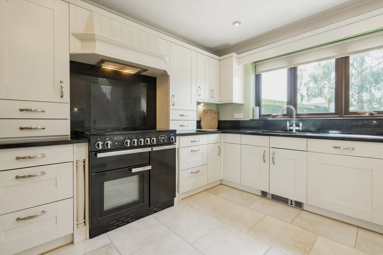 Mattishall Road, East Tuddenham, NR20, photo 5