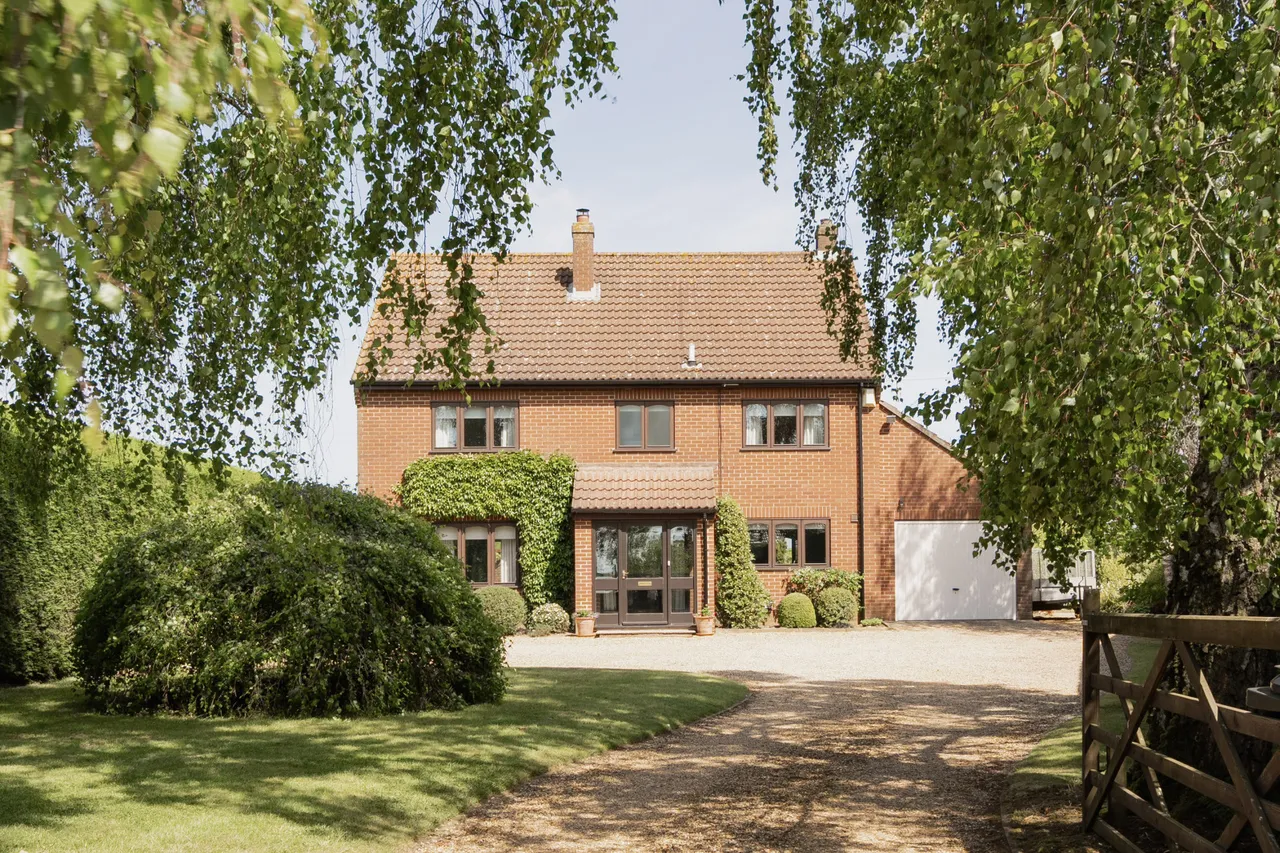 Mattishall Road, East Tuddenham, NR20, photo 32