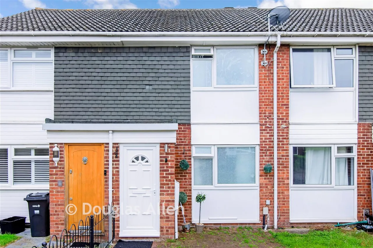 2 bed house for sale, Pintail Road, Woodford Green, IG8
