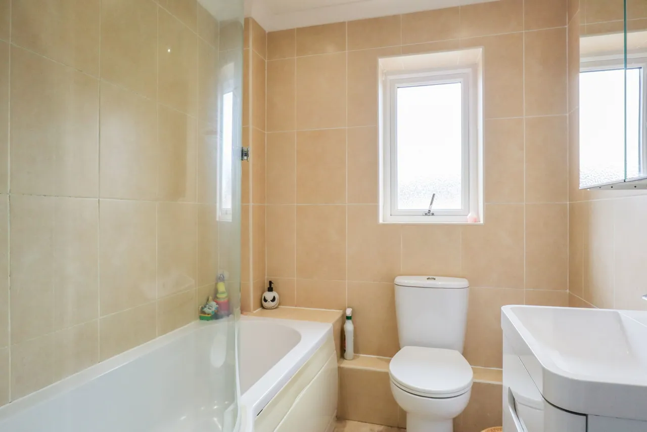 Cowslip Grove, Calne, photo 10
