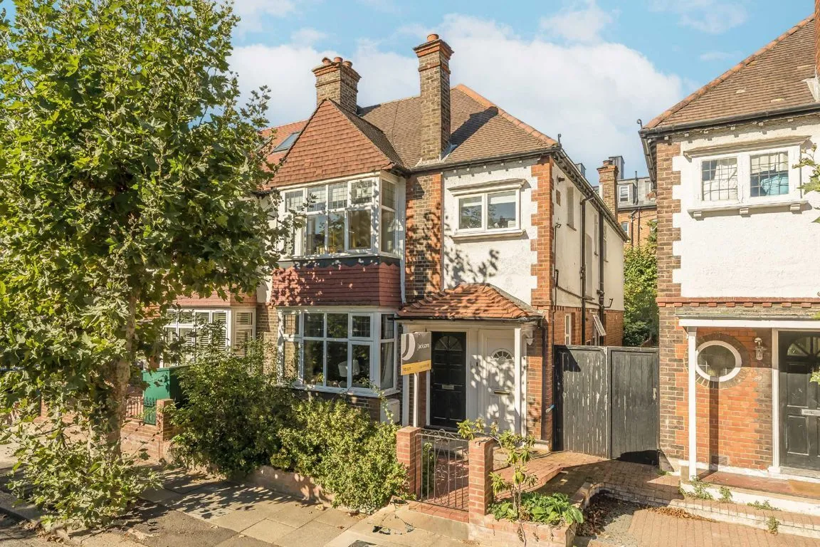 1 bed flat to rent, Compton Road, SW19