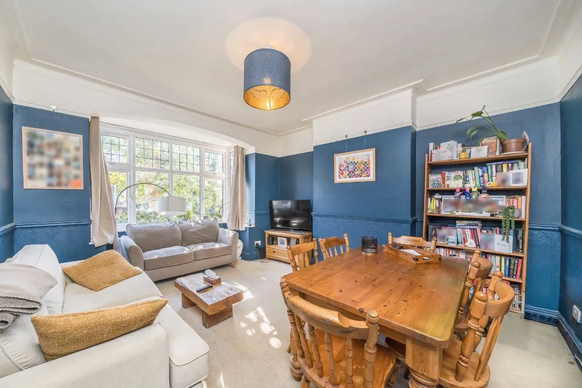 Compton Road, SW19, photo 2