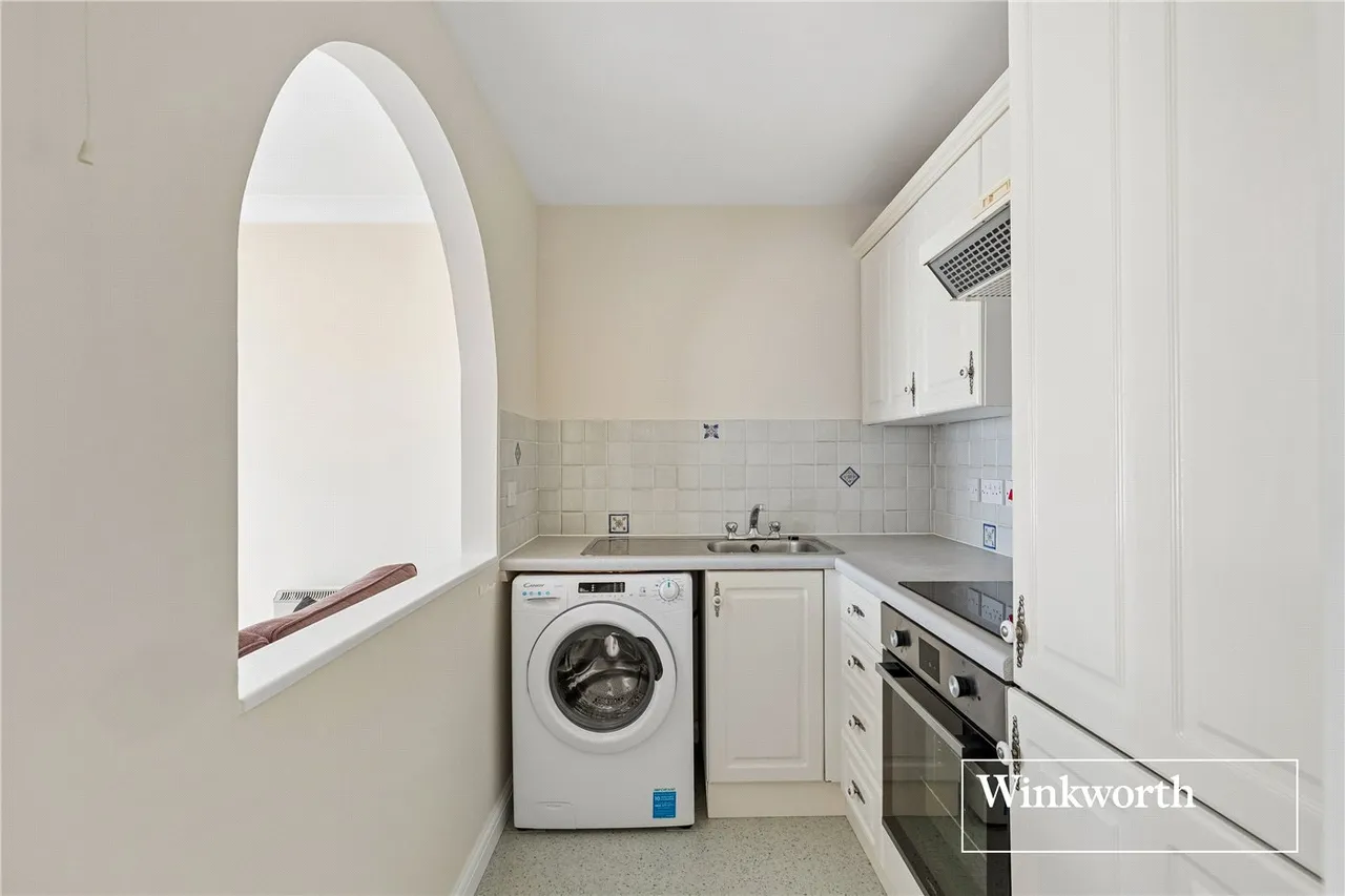 Dorset Mews, Finchley, London, N3, photo 3
