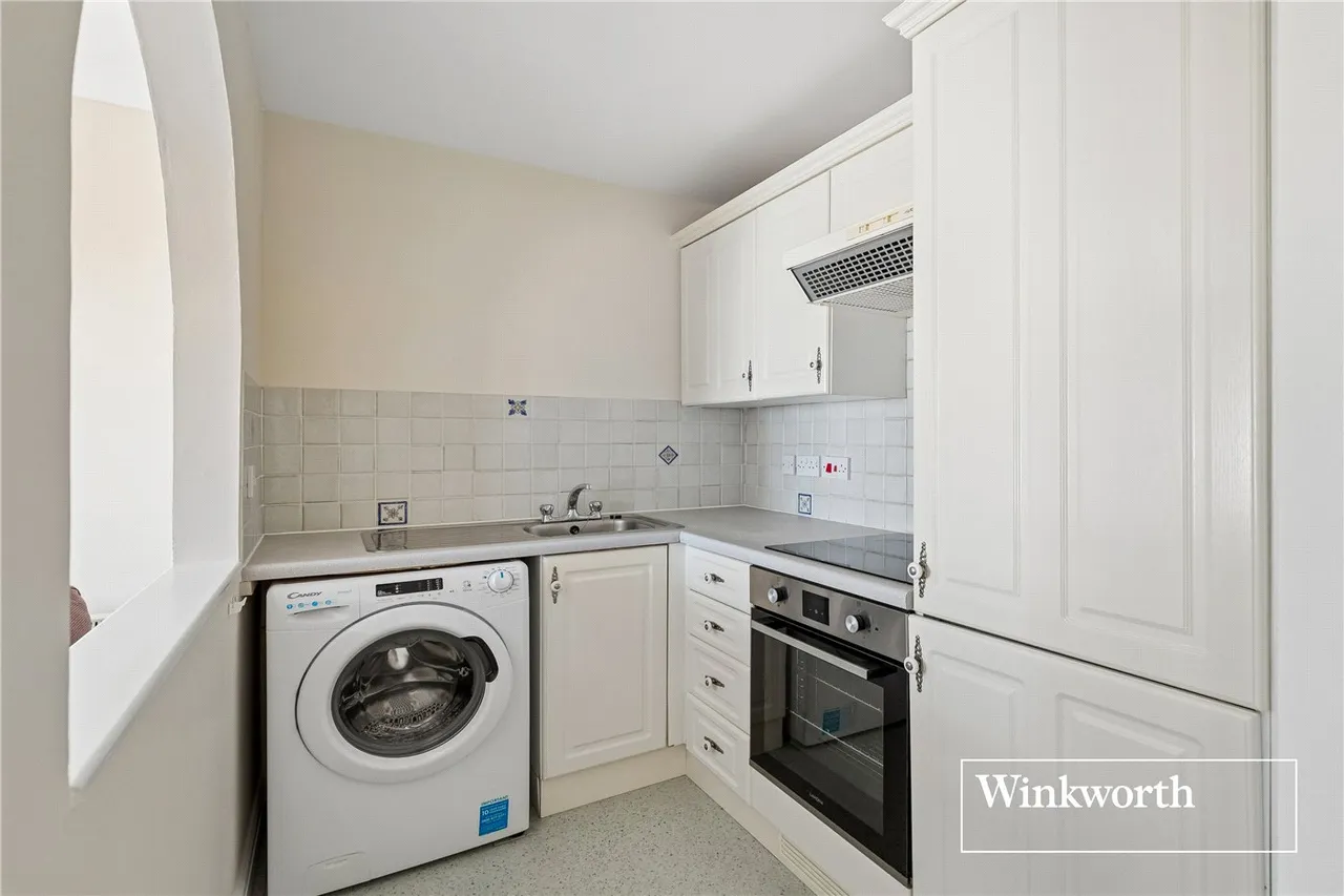 Dorset Mews, Finchley, London, N3, photo 4