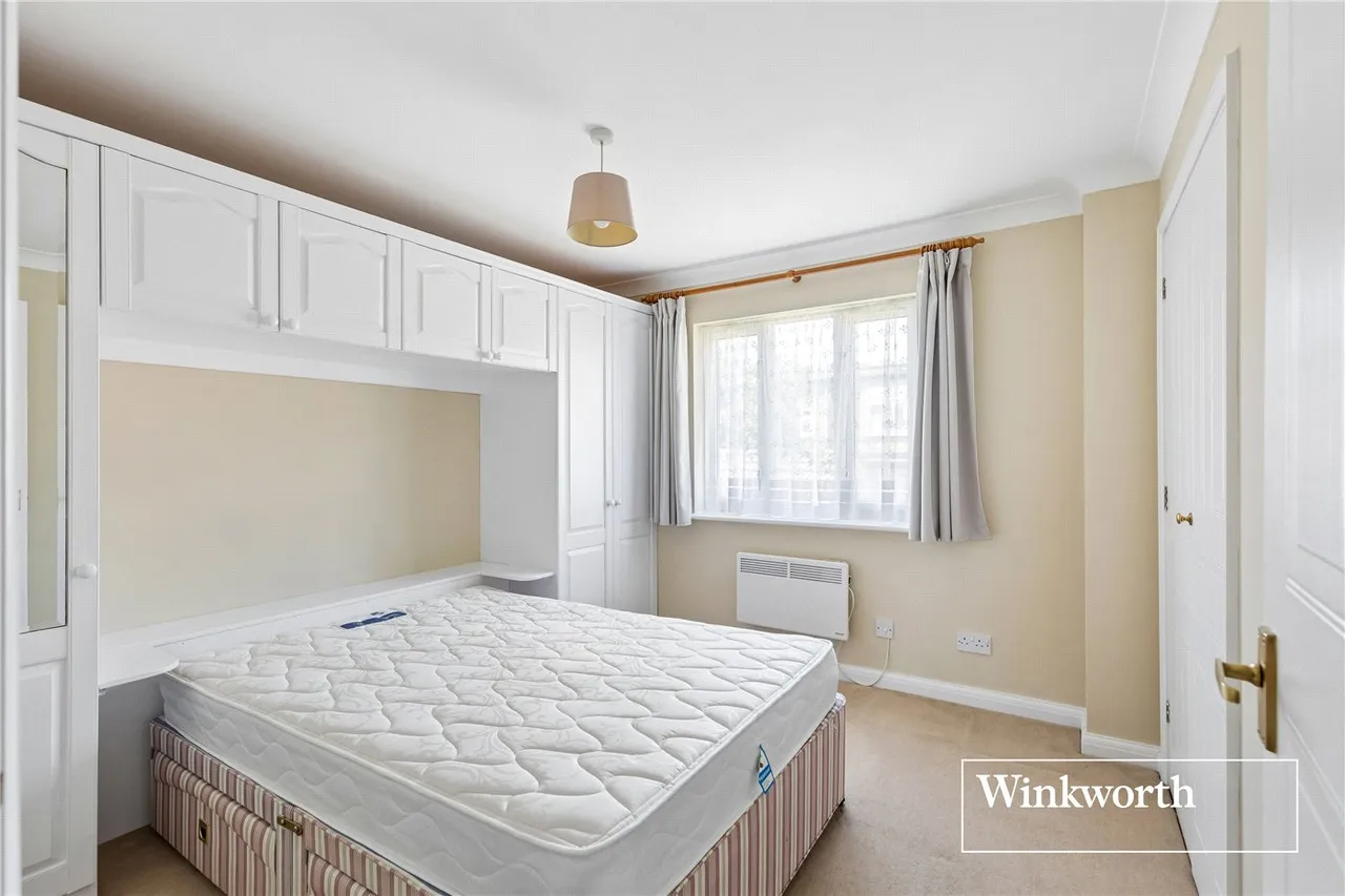 Dorset Mews, Finchley, London, N3, photo 10