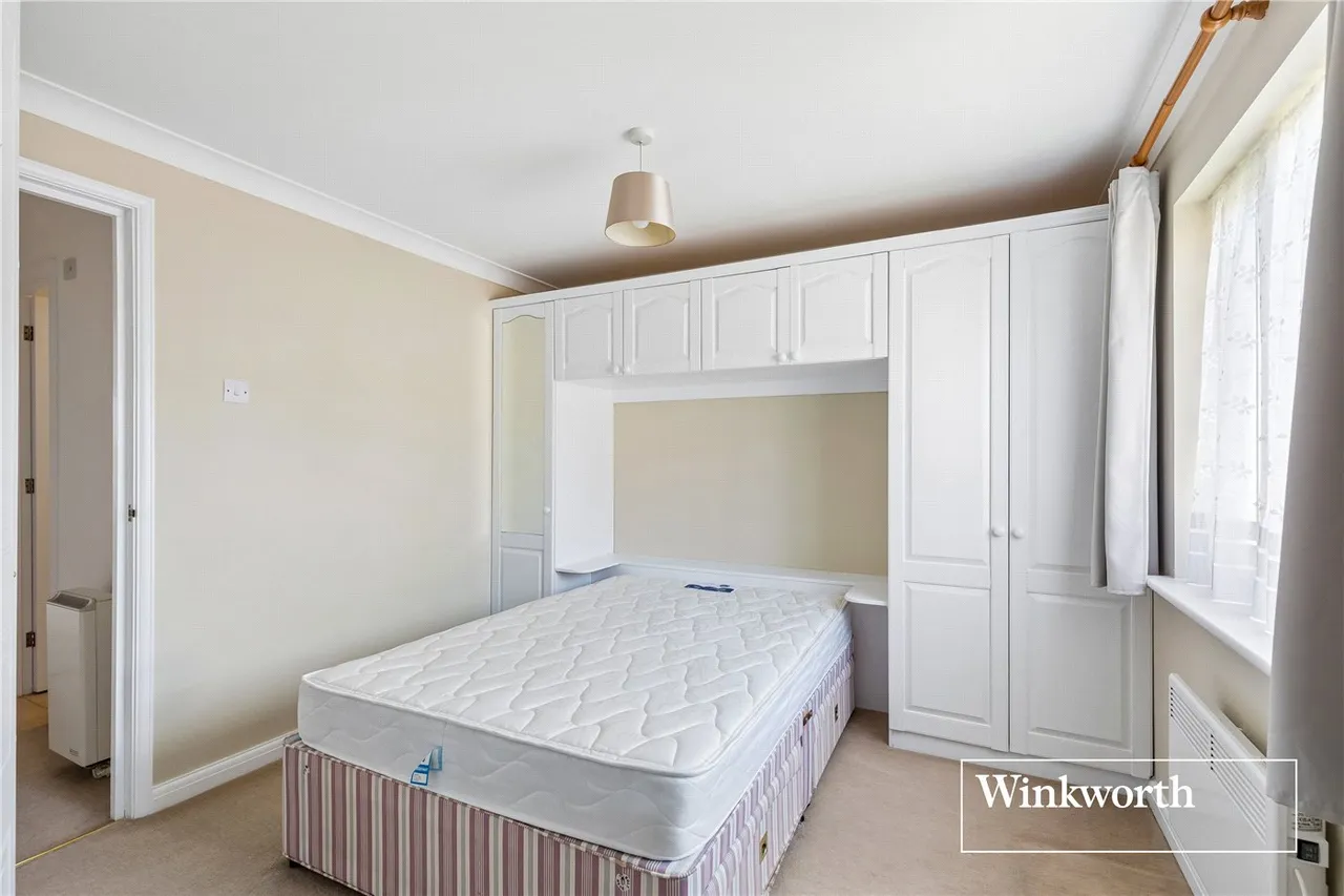 Dorset Mews, Finchley, London, N3, photo 11