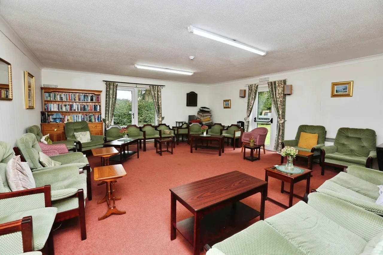 Old Common Gardens, Locks Heath, SO31, photo 9