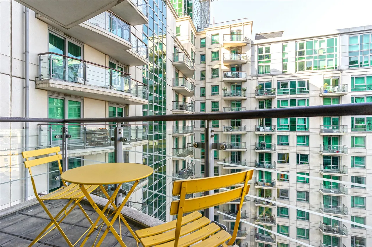 Flagstaff House, St. George Wharf, SW8, photo 15