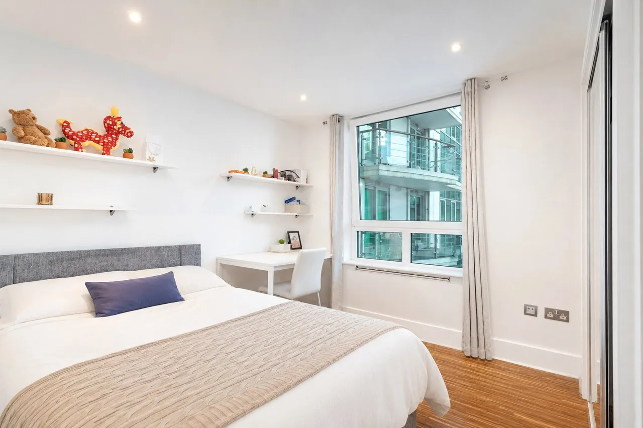 Flagstaff House, St. George Wharf, SW8, photo 7