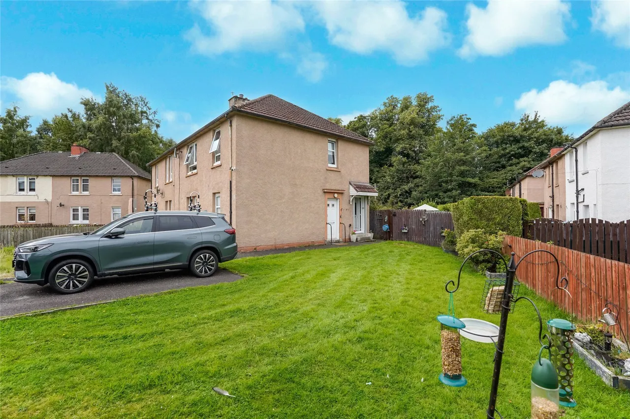 1 bed flat for sale — Wallace Place, Blantyre, Glasgow, South Lanarkshire, G72