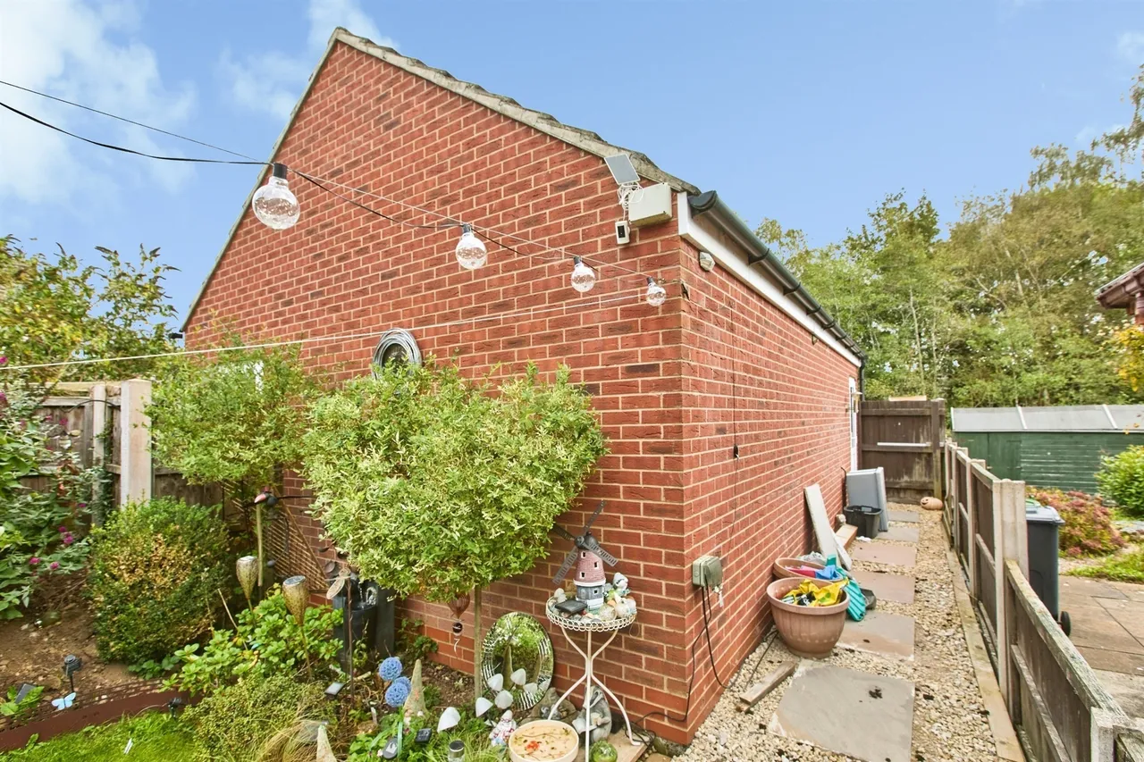 Sycamore Court, Kilburn, DE56, photo 19