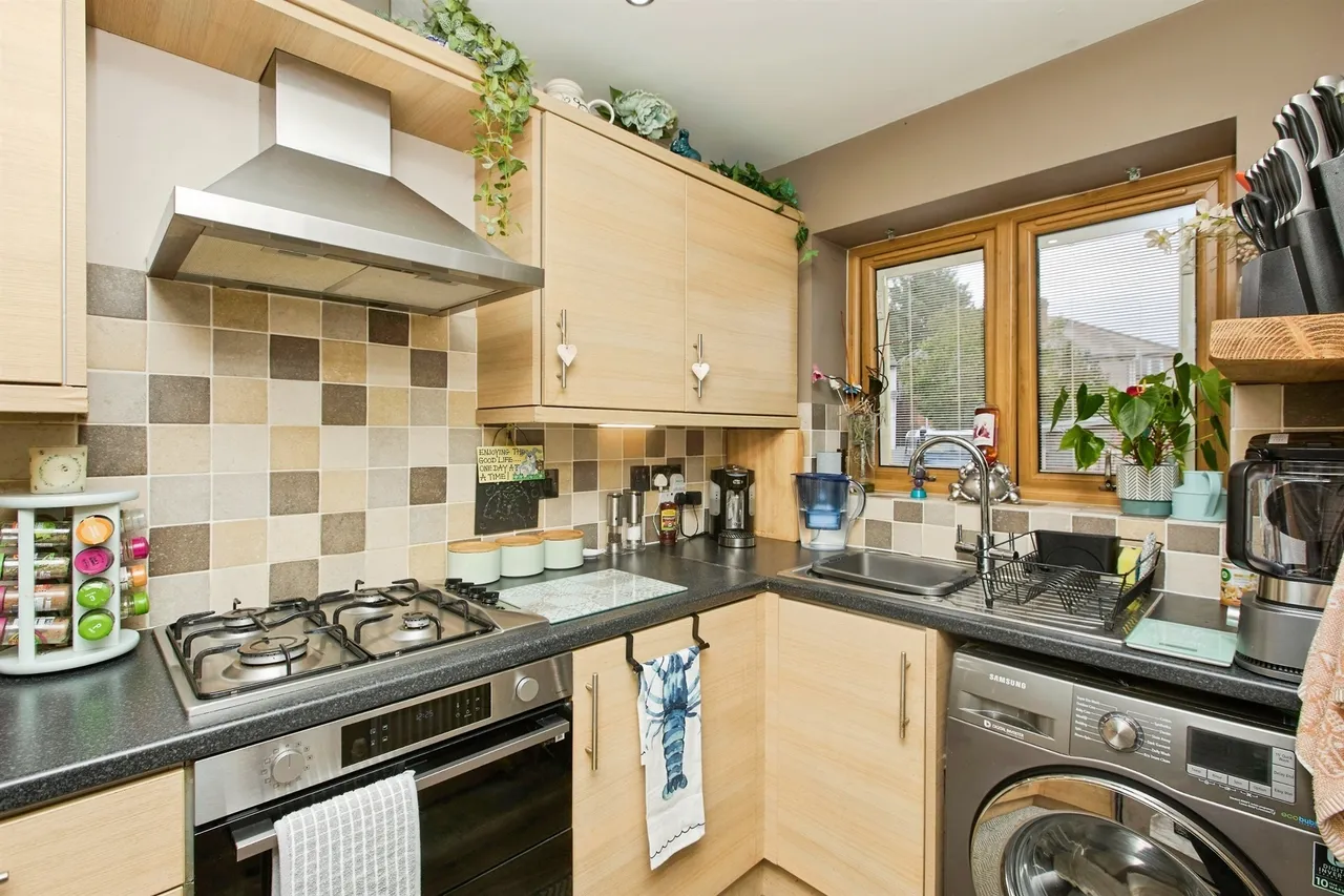 Sycamore Court, Kilburn, DE56, photo 5