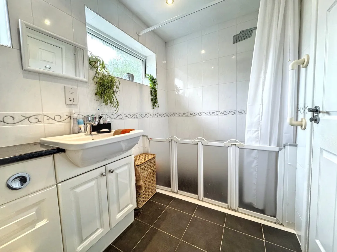 Heol Awel, Abergele, Conwy, LL22 7UQ, photo 13