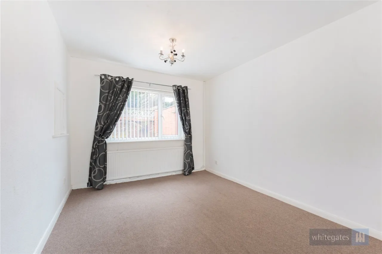 Blue Hatch, Frodsham, WA6, photo 7