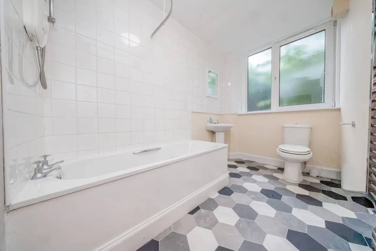 Strathmartine Road, Strathmartine, DD3, photo 9