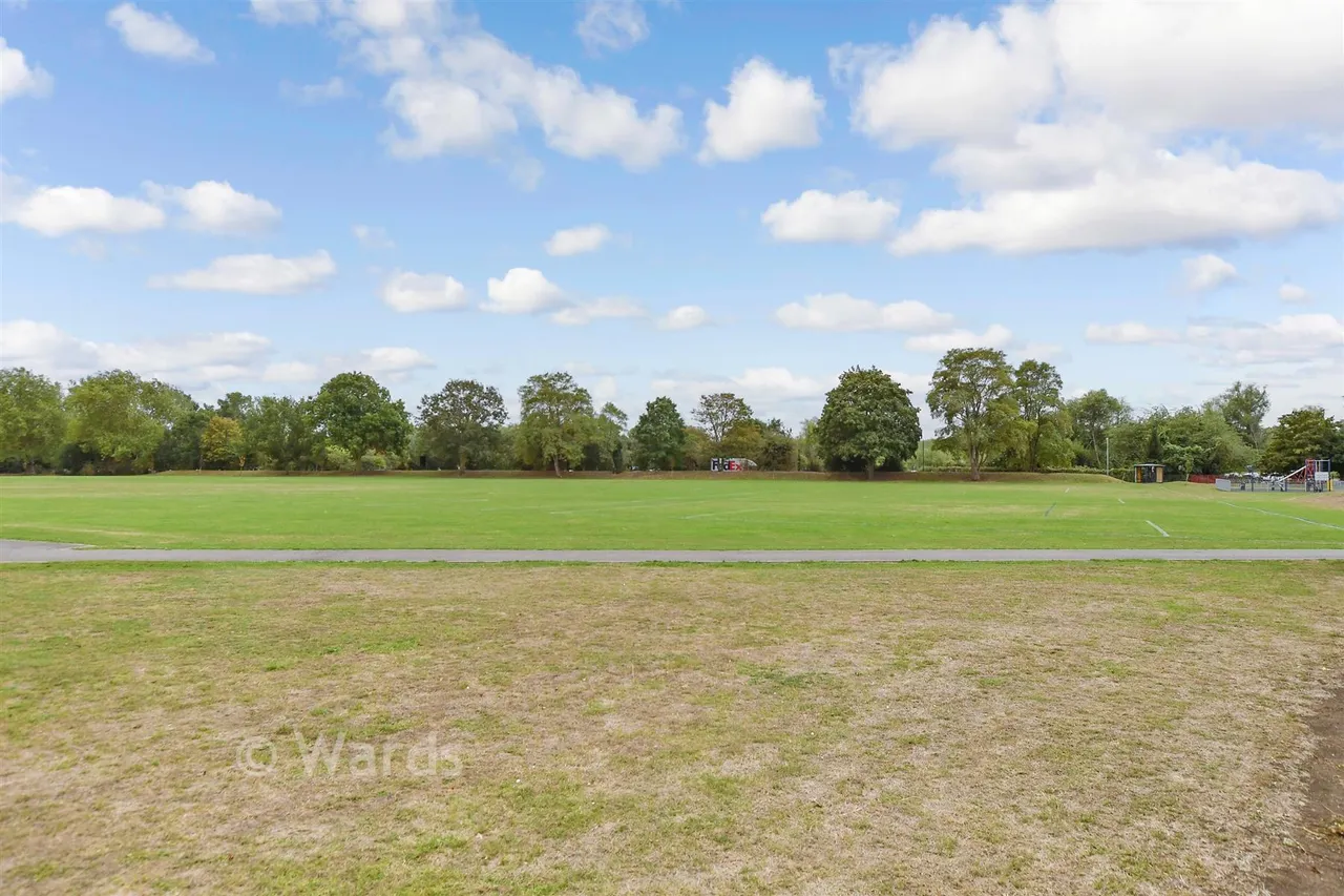 Powell Close, Aylesford, ME20, photo 2