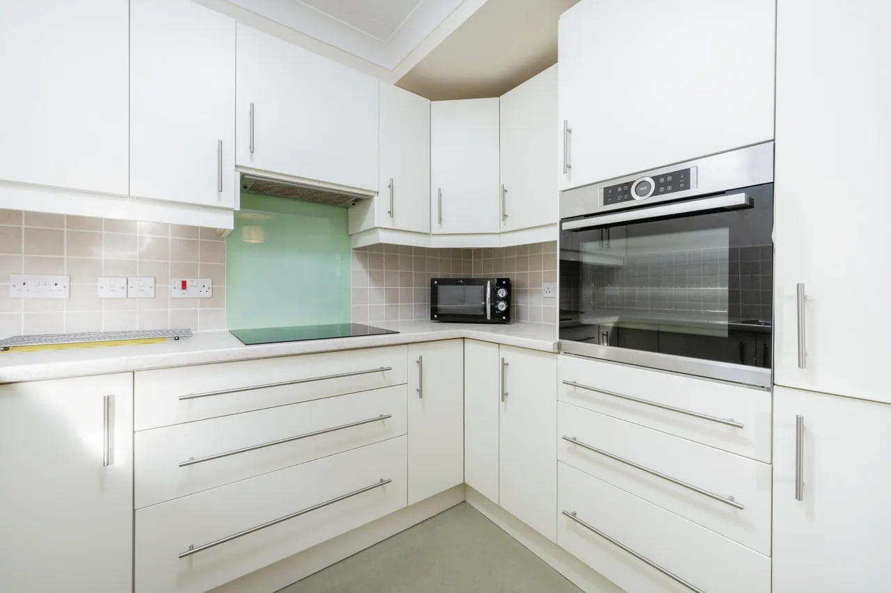 Hamilton Court, Lammas Walk, Leighton Buzzard, Bedfordshire, LU7, photo 8