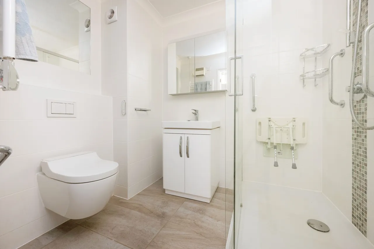 Hamilton Court, Lammas Walk, Leighton Buzzard, Bedfordshire, LU7, photo 12