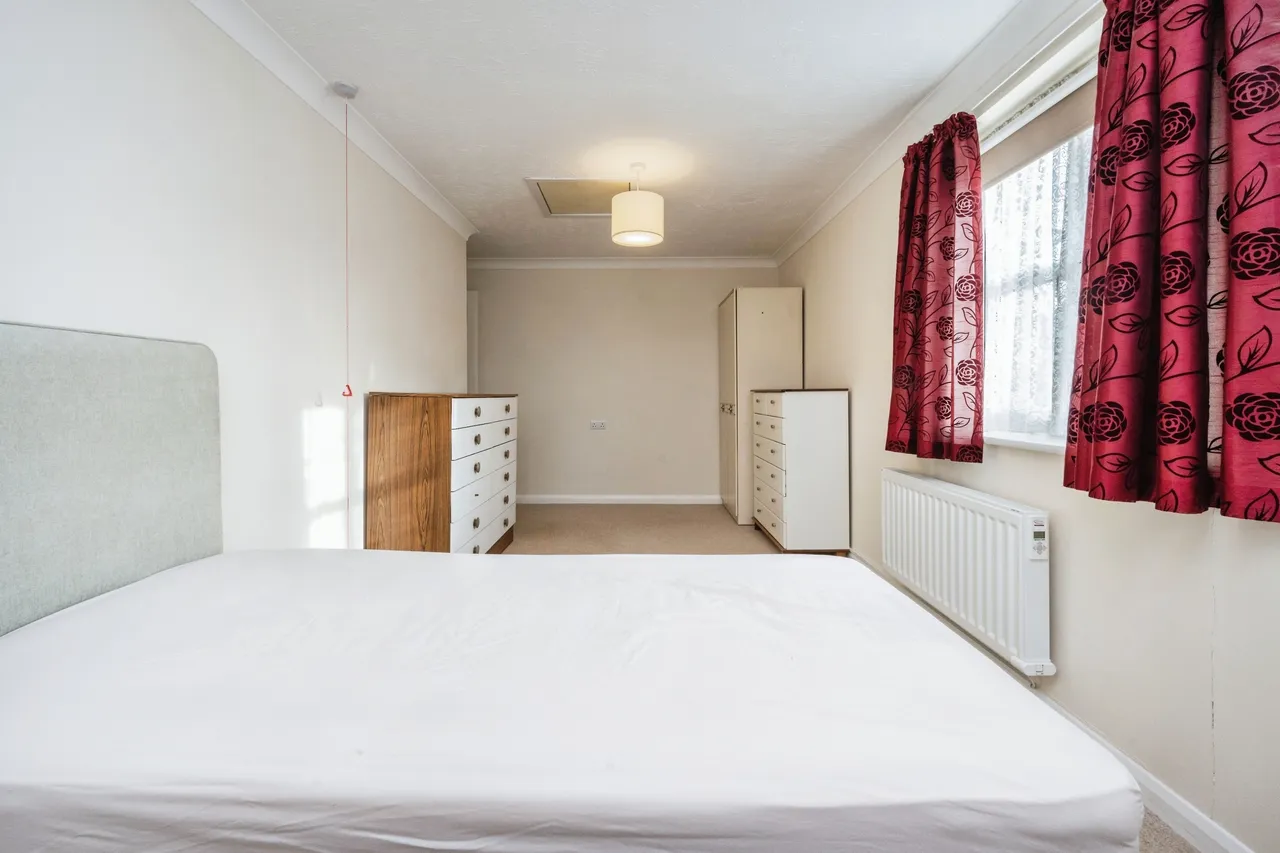 Hamilton Court, Lammas Walk, Leighton Buzzard, Bedfordshire, LU7, photo 10