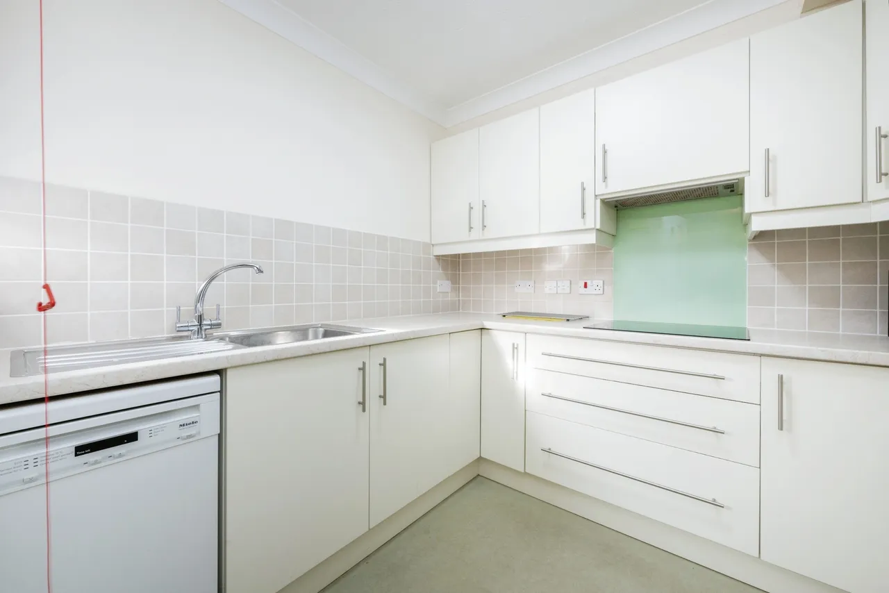 Hamilton Court, Lammas Walk, Leighton Buzzard, Bedfordshire, LU7, photo 6