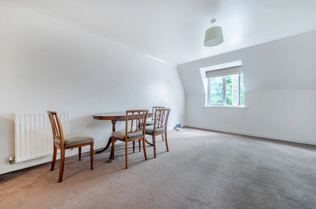 London Road, Guildford, GU1, photo 7