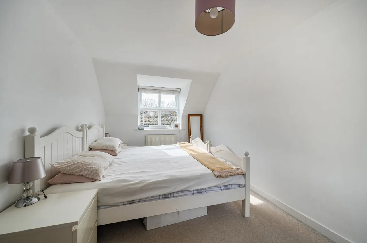 Headley Close, Alresford, SO24, photo 9