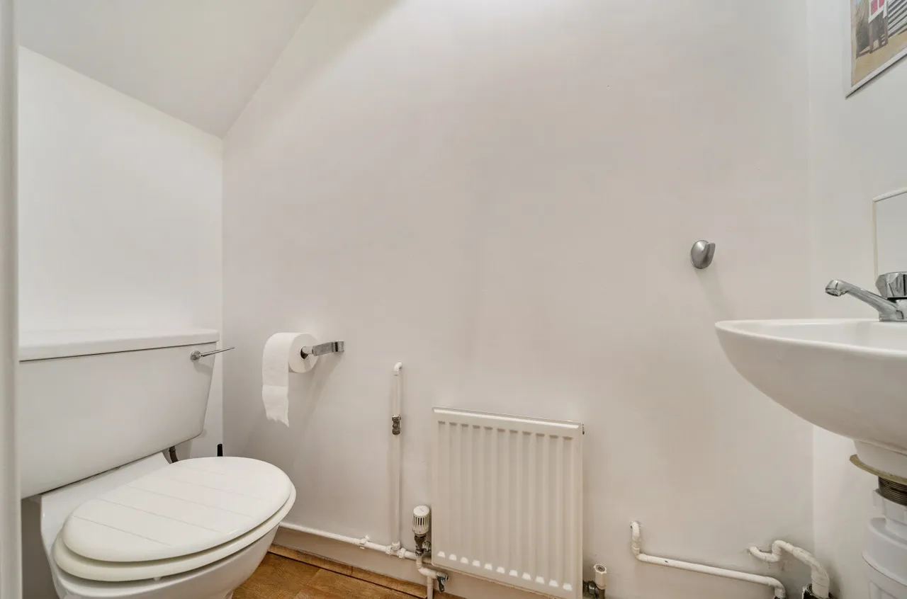 Headley Close, Alresford, SO24, photo 13