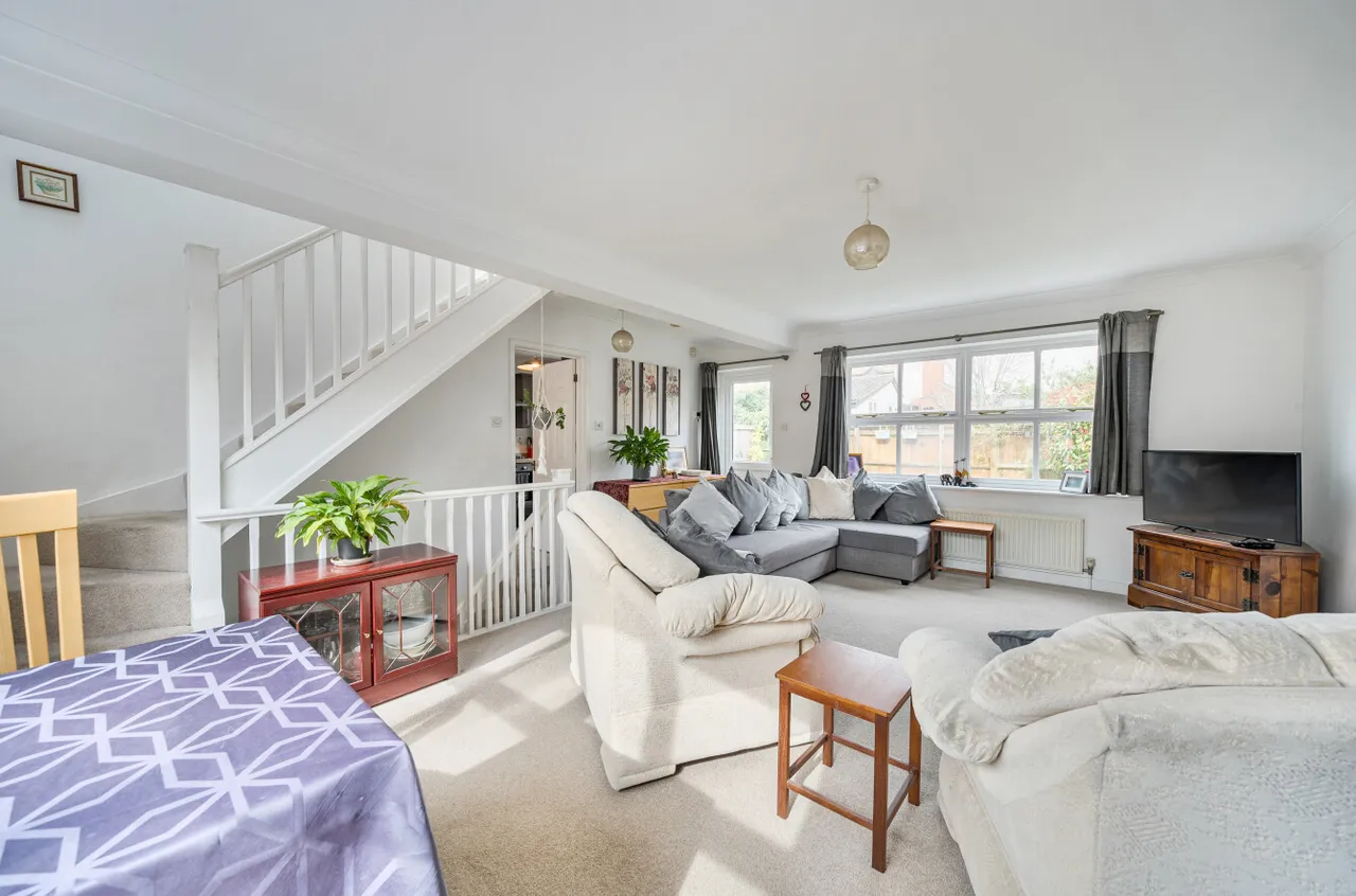 Headley Close, Alresford, SO24, photo 2