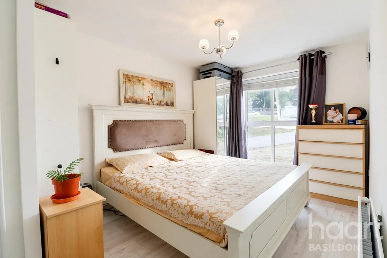 Blake Avenue, Basildon, SS14, photo 5